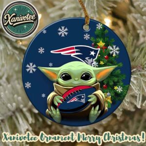 New England Patriots x Baby Yoda NFL Xmas 2025 Personalized Holiday Ornament